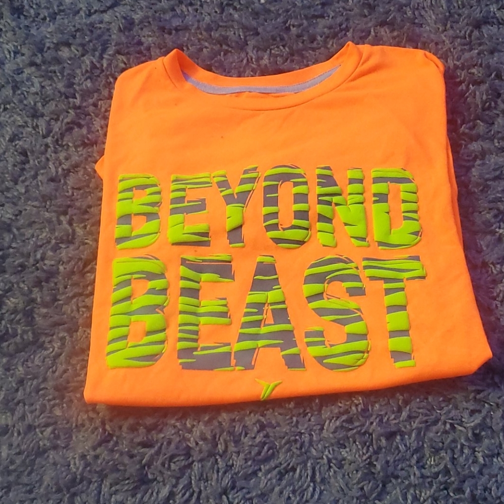 Old navy athletic shirt